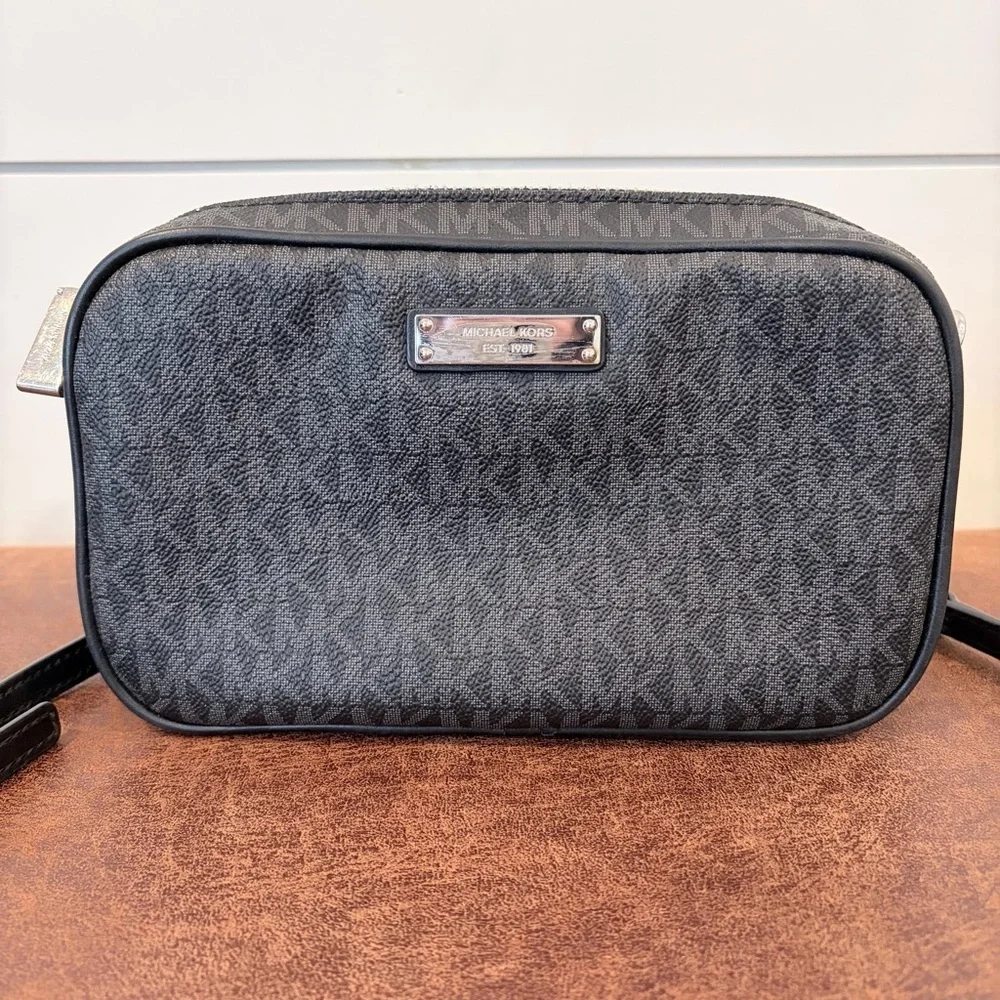 Michael Kors Charcoal Logo Classic Crossbody Bag with Chic Infinity Scarf